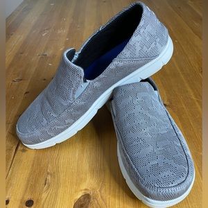 Huk Performance Fishing Brewster Grey Men’s Size 9 Slip On Boat Shoes